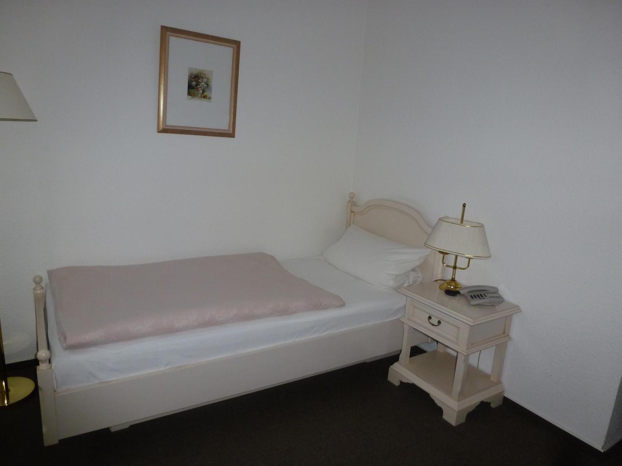 Hotel Alt-Karow Berlin Room photo